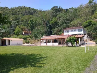 Fazenda/Sítio com 21 Quartos para alugar, 950m² no Cadetes Fabres, Guapimirim
