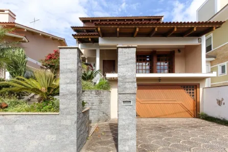 Casa com 3 Quartos à venda, 377m² no Marechal Rondon, Canoas