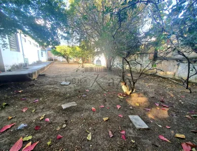 Imóvel Comercial com 3 Quartos à venda, 375m² no Jardim Leonídia, Jacareí