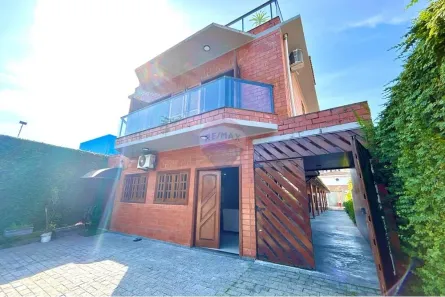 Casa com 8 Quartos à venda, 320m² no Enseada, Guarujá