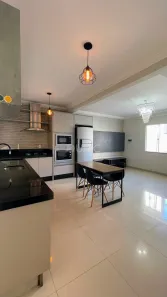 Sobrado com 3 Quartos à venda, 90m² no Tabuleiro, Camboriú
