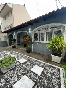 Casa com 2 Quartos para alugar, 180m² no Nonoai, Porto Alegre