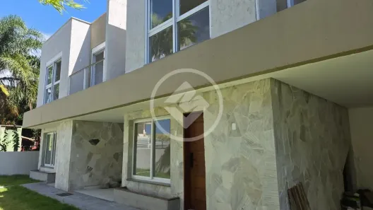 Casa com 3 Quartos à venda, 123m² no Campeche, Florianópolis