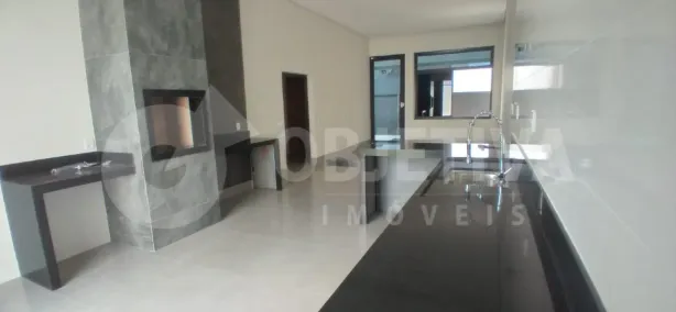 Casa com 3 Quartos à venda, 130m² no Jardim Ipanema, Uberlândia