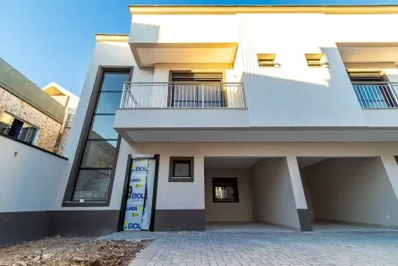 Sobrado com 3 Quartos à venda, 144m² no Boqueirão, Curitiba