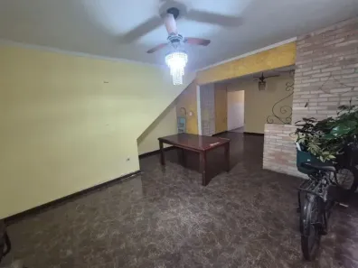 Casa com 2 Quartos à venda, 131m² no Embaré, Santos