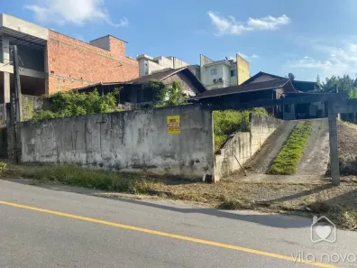 Casa com 2 Quartos à venda, 70m² no Vila Nova, Joinville
