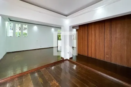 Casa com 3 Quartos à venda, 300m² no Moema, São Paulo