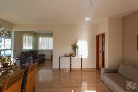 Casa com 3 Quartos à venda, 223m² no Esplanada, Belo Horizonte