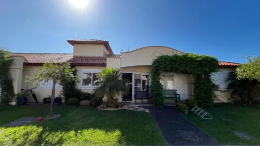 Casa de Condomínio com 3 Quartos à venda, 100m² no XANGRI-LÁ, Xangri-lá