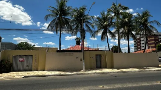 Imóvel Comercial com 4 Quartos para alugar, 320m² no Santo Antônio, Mossoró
