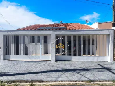 Casa com 3 Quartos à venda, 214m² no Jardim Antonio Von Zuben, Campinas