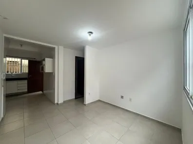 Casa de Condomínio com 2 Quartos para alugar, 60m² no Parque São Vicente, São Vicente