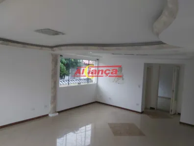 Casa com 5 Quartos para alugar, 660m² no Vila Galvão, Guarulhos