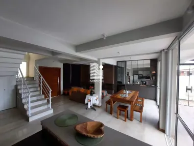 Casa com 3 Quartos à venda, 265m² no Pântano do Sul, Florianópolis