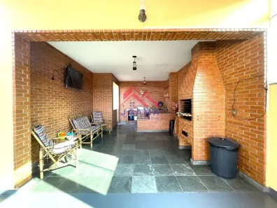 Casa com 3 Quartos à venda, 186m² no Parque Arariba, São Paulo