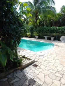 Casa com 3 Quartos à venda, 360m² no Balneário Gardem Mar, Caraguatatuba
