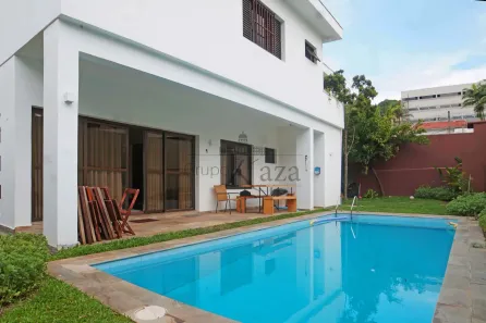 Casa com 4 Quartos à venda, 460m² no Vila Tramontano, São Paulo