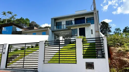 Casa com 3 Quartos à venda, 350m² no Primeiro de Maio, Brusque