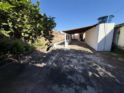 Casa com 3 Quartos à venda, 360m² no Santa Mônica, Uberlândia