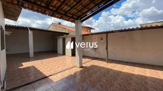 Casa com 6 Quartos para alugar, 304m² no Cidade Jardim, Uberlândia