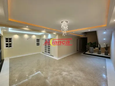 Sobrado com 4 Quartos à venda, 304m² no Jardim Maia, Guarulhos