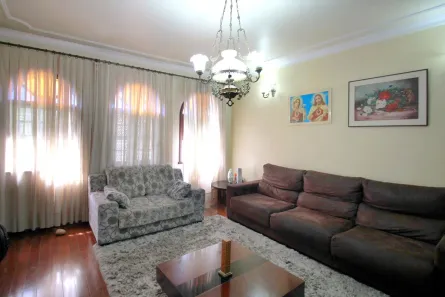 Casa com 8 Quartos à venda, 357m² no Nova Floresta, Belo Horizonte