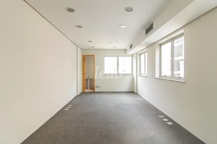Sala Comercial para alugar, 31m² no Cerqueira César, São Paulo