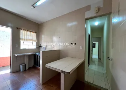 Casa com 2 Quartos para alugar, 65m² no Vila Haro, Sorocaba