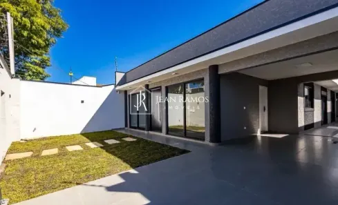 Sobrado com 3 Quartos à venda, 336m² no Xaxim, Curitiba