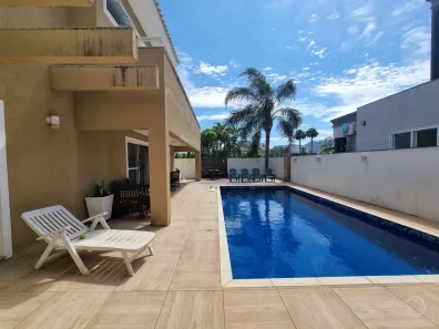 Casa de Condomínio com 4 Quartos à venda, 392m² no Córrego Grande, Florianópolis