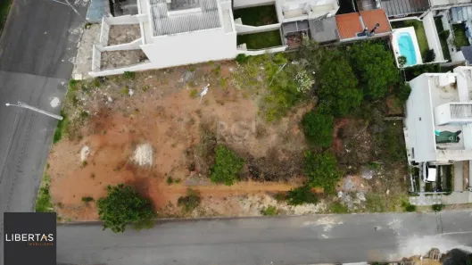 Lote/Terreno à venda, 322m² no Guarujá, Porto Alegre