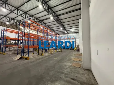 Galpão/Depósito/Armazém para alugar, 1000m² no Vila Anastácio, São Paulo
