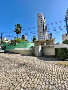 Sobrado com 5 Quartos à venda, 400m² no Barro Vermelho, Natal