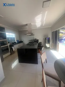 Casa de Condomínio com 3 Quartos à venda, 220m² no Quinta Ranieri, Bauru