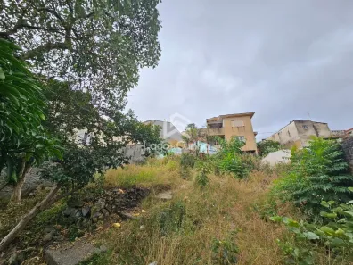 Lote/Terreno à venda, 300m² no São Benedito, Poços de Caldas