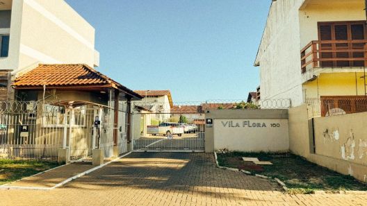 Casa de Condomínio com 3 Quartos à venda, 93m² no Fátima, Canoas