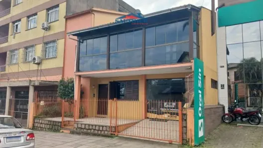Casa com 3 Quartos para alugar, 152m² no Centro, Canoas
