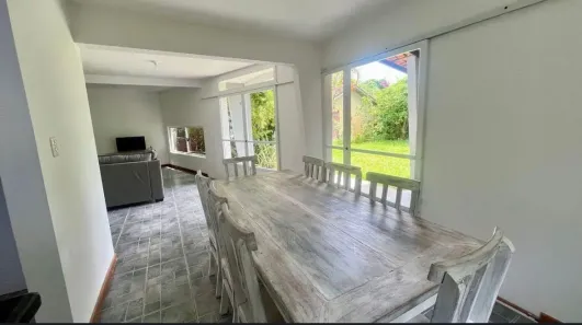 Casa com 3 Quartos para alugar, 150m² no Campeche, Florianópolis