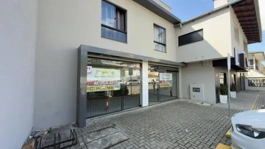 Sala Comercial para alugar, 150m² no Parque Guarani, Joinville