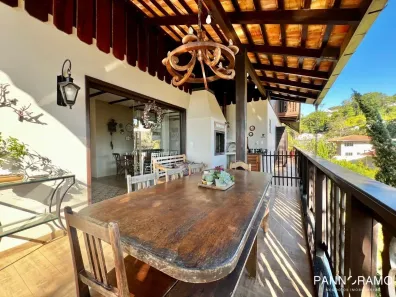 Casa com 3 Quartos à venda, 412m² no Garcia, Blumenau