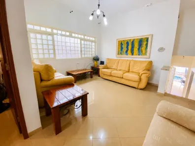 Casa com 3 Quartos à venda, 255m² no Nova Ribeirânia, Ribeirão Preto
