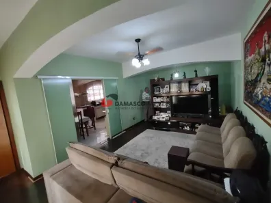 Sobrado com 4 Quartos para alugar, 10m² no Vila Metalúrgica, Santo André