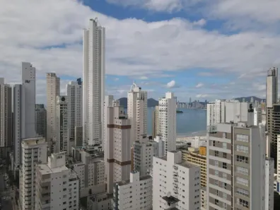Apartamento com 3 Quartos à venda, 177m² no Pioneiros, Balneário Camboriú
