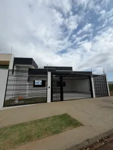 Casa com 3 Quartos para alugar, 120m² no Jardim Dias I, Maringá