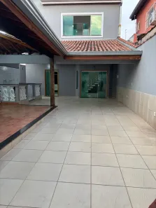 Sobrado com 2 Quartos à venda, 189m² no Jardim Santa Lúcia, Sorocaba