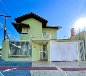 Sobrado com 3 Quartos à venda, 280m² no Vila Rosa Pires, Campo Grande