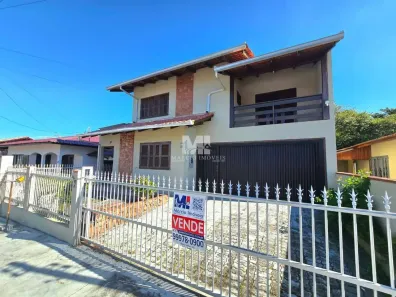 Sobrado com 4 Quartos à venda, 220m² no Centro, Barra Velha