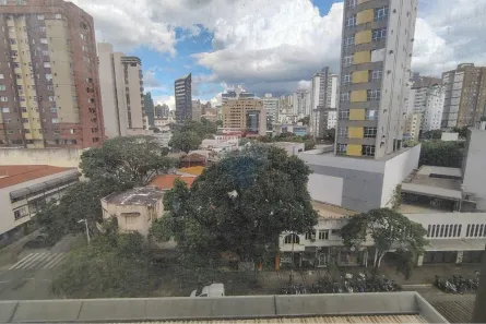 Sala Comercial para alugar, 672m² no Santa Efigênia, Belo Horizonte