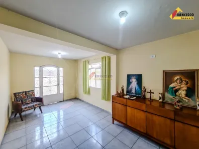 Casa com 5 Quartos à venda, 100m² no Catalão, Divinópolis
